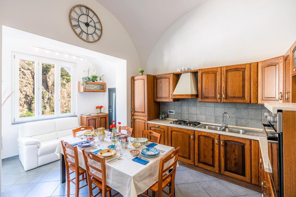 Вилла Maika House - Amalfi Coast - Seaview Атрани Экстерьер фото